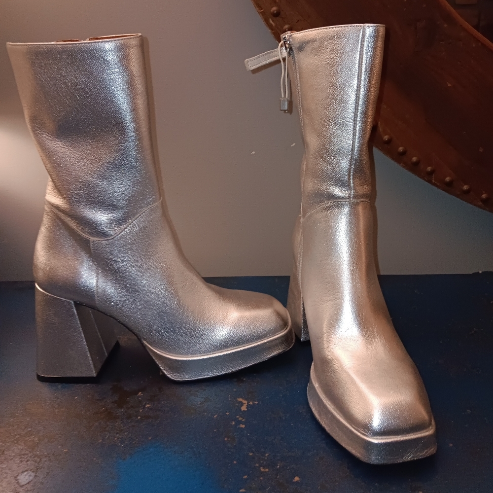 Crosswalk leather boots